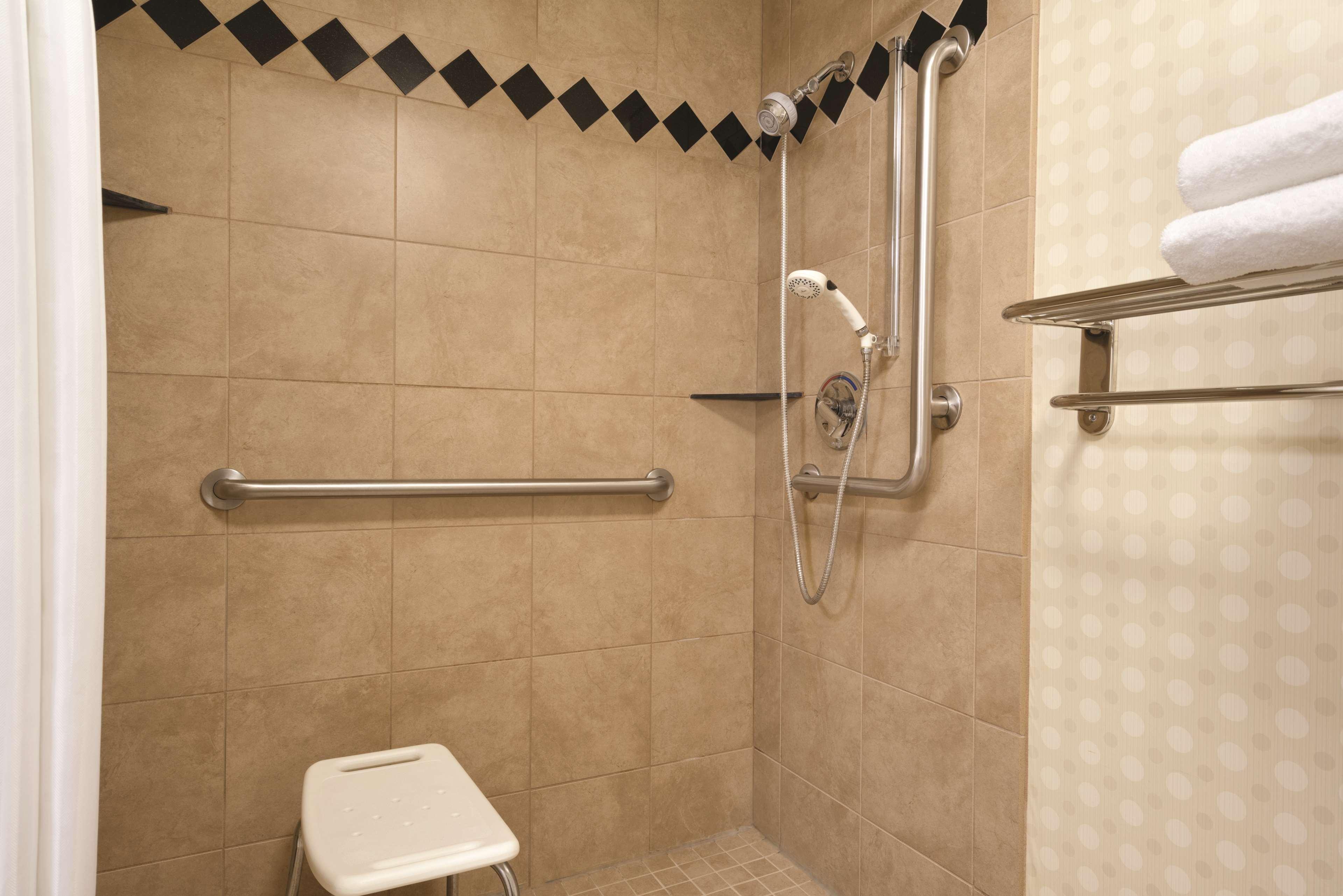 Hilton Garden Hotel 3*