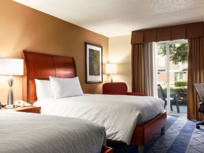 Hilton Garden Hotel 3*